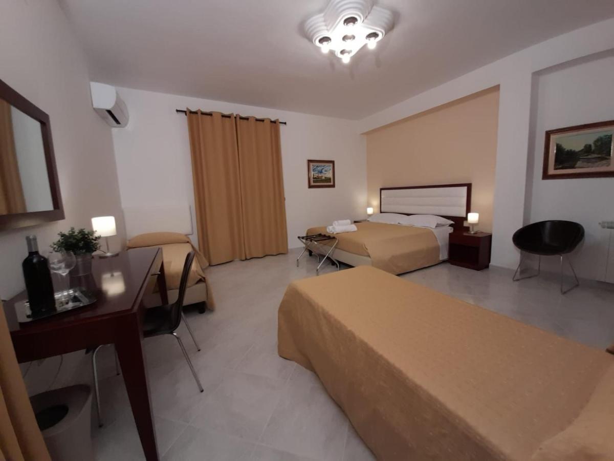 Siracusa Breakfast & Rooms Siraküza Dış mekan fotoğraf